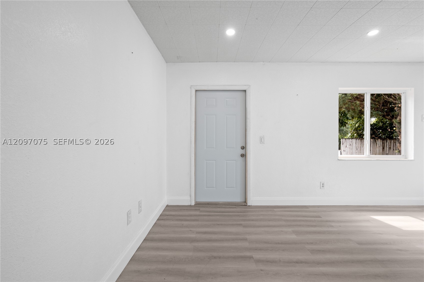 511 NE 131st St North Miami, FL 33161
