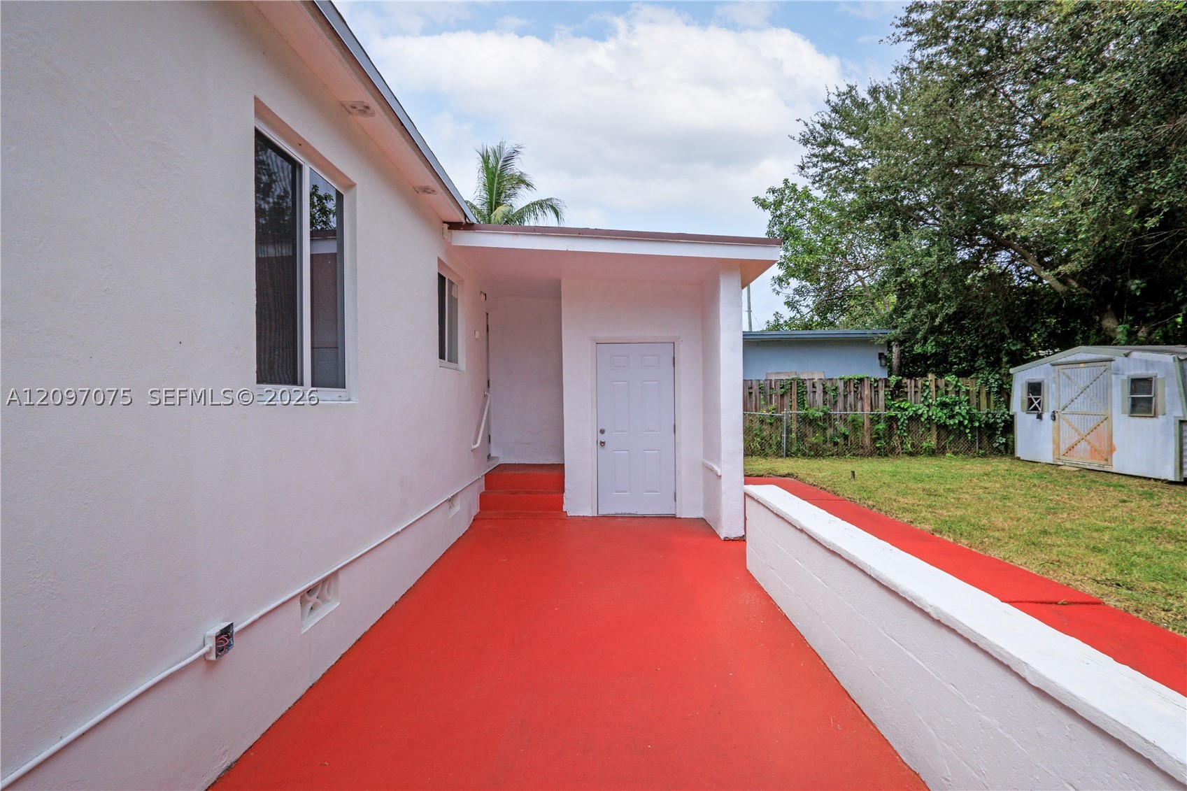 511 NE 131st St North Miami, FL 33161