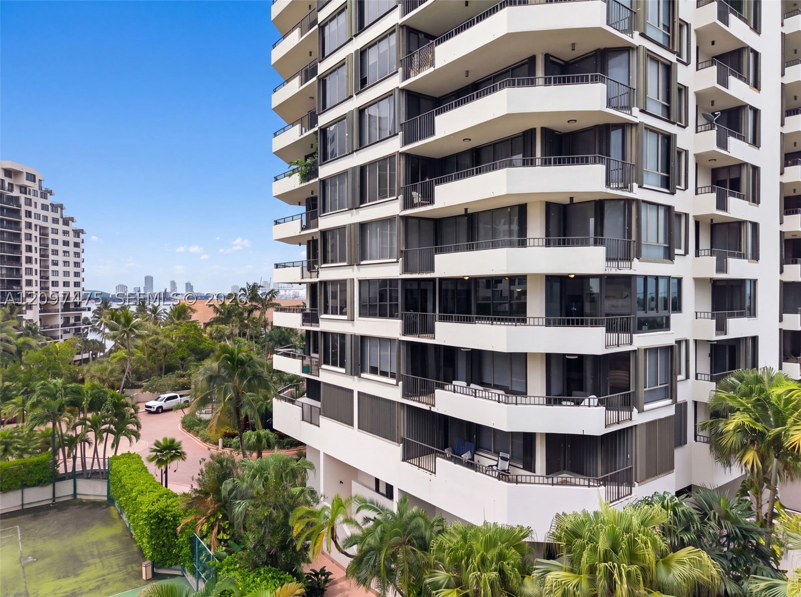 image Brickell Key One2
