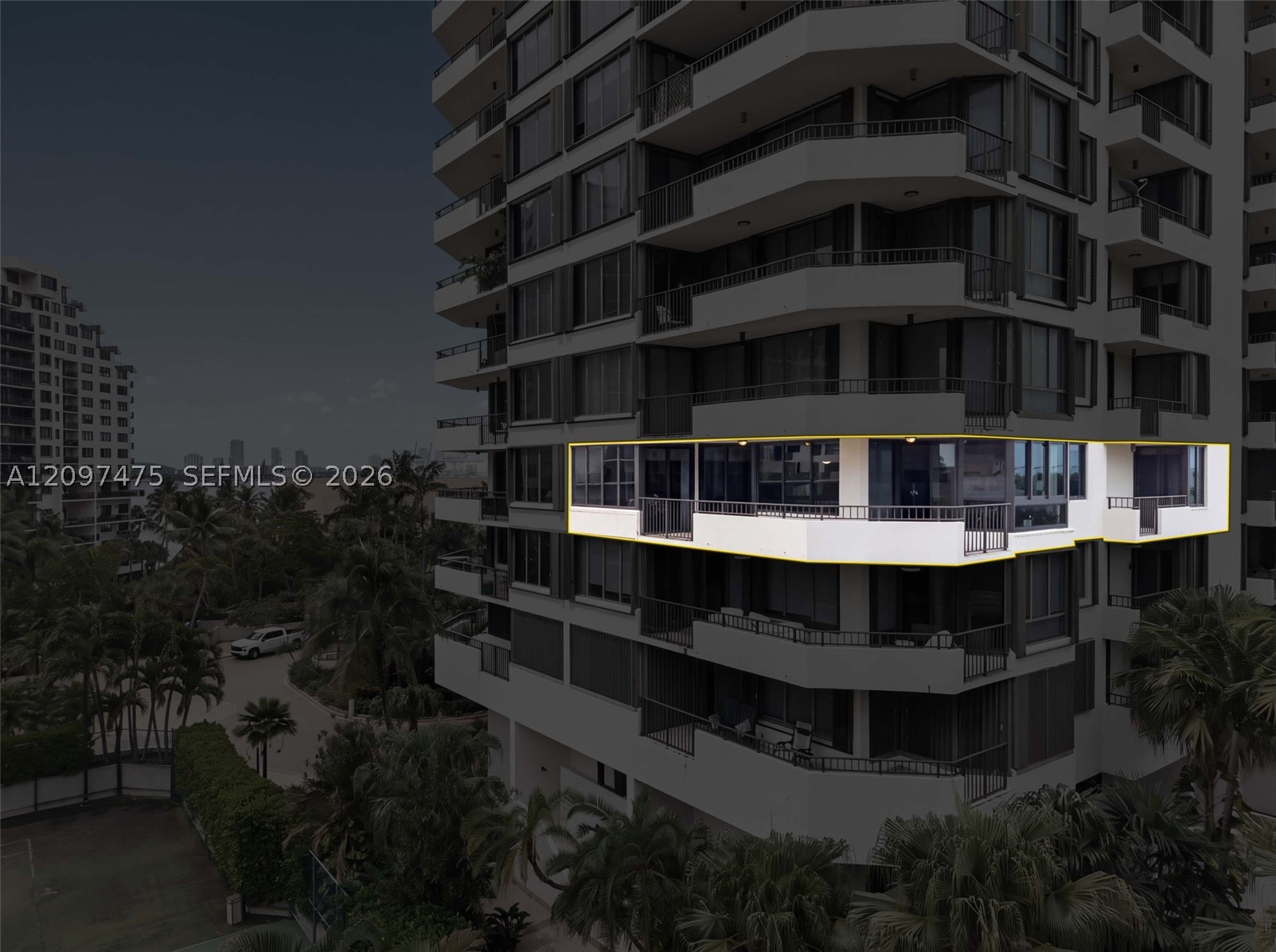 image Brickell Key One3