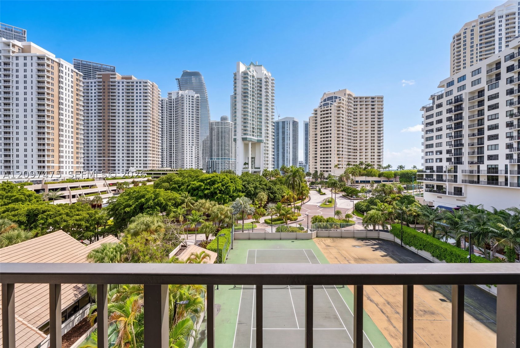 image Brickell Key One5