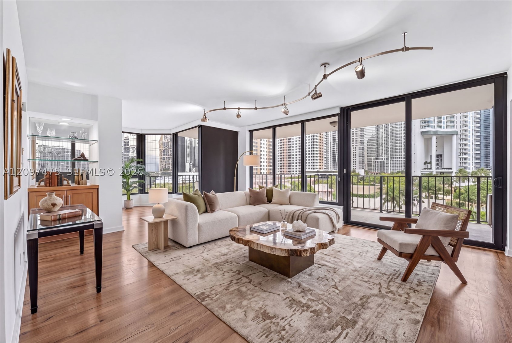 image Brickell Key One8