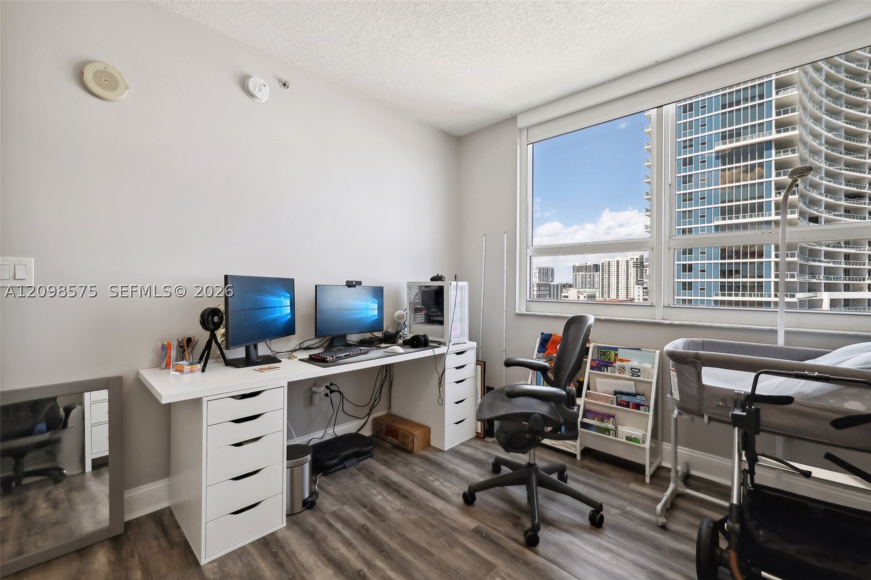 image Cite on the Bay East25