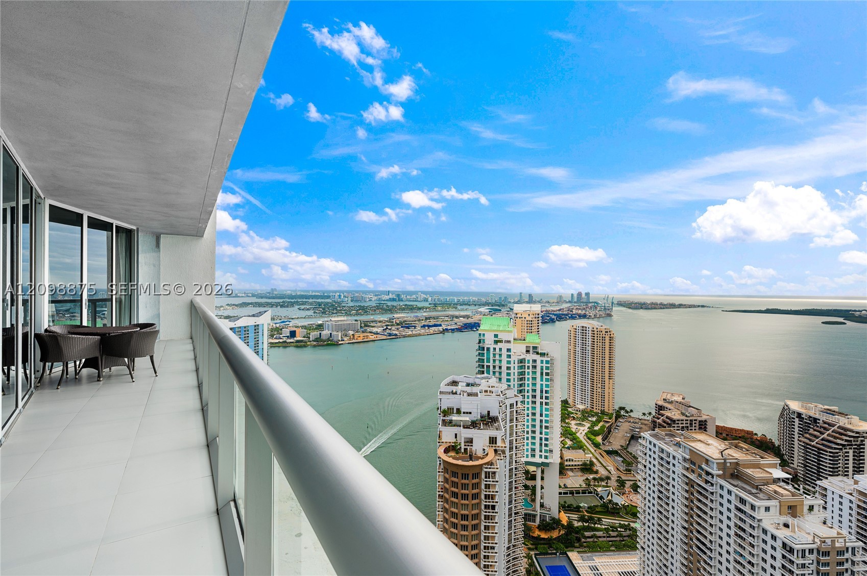 image Icon Brickell I9