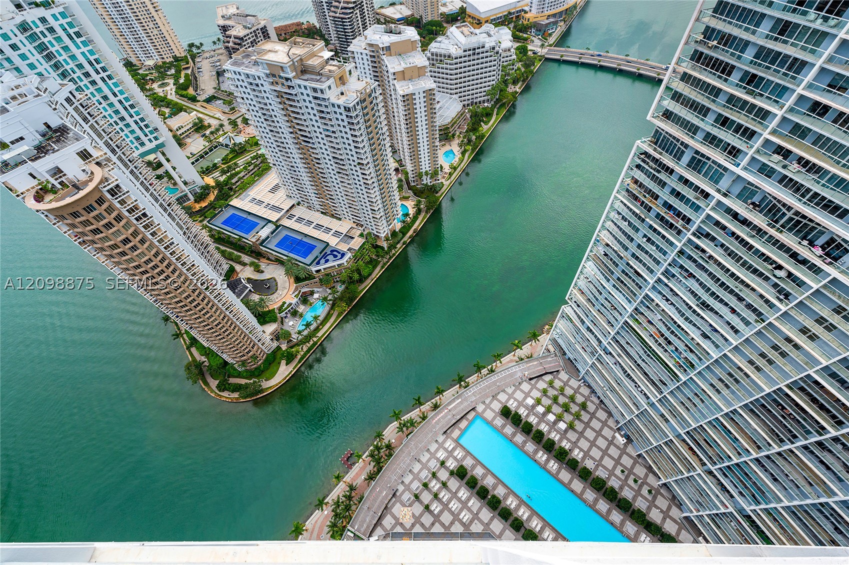 image Icon Brickell I11