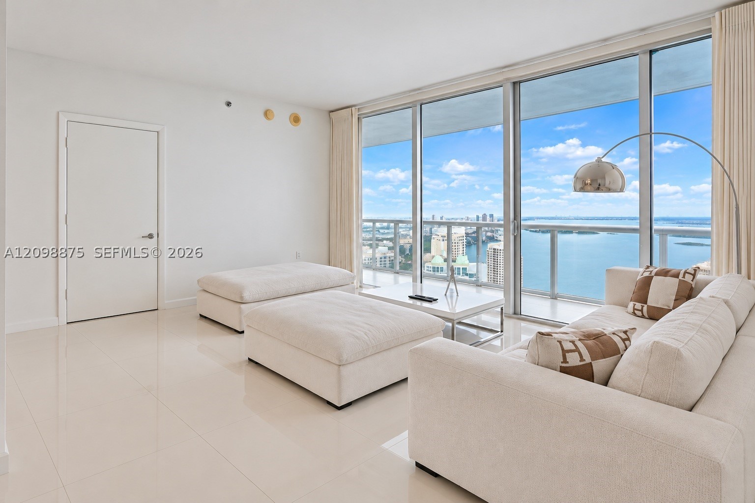 image Icon Brickell I6