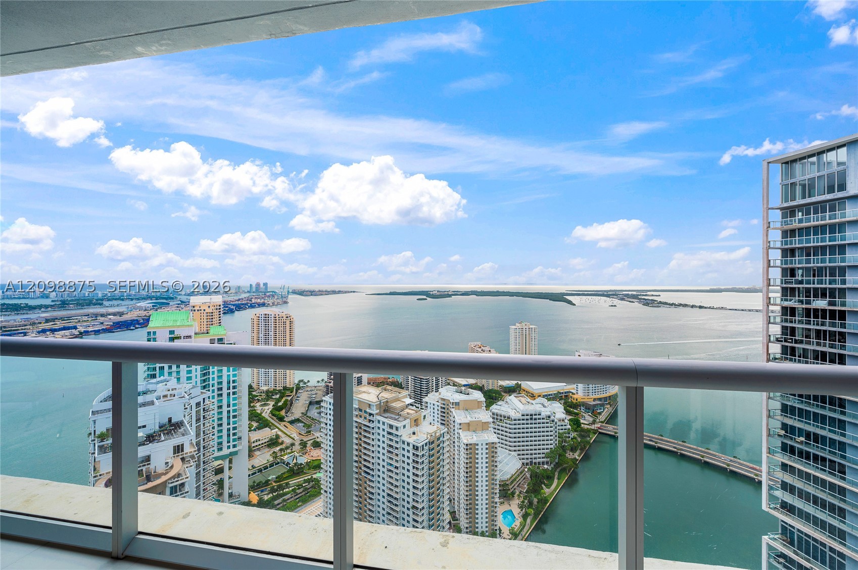 image Icon Brickell I8
