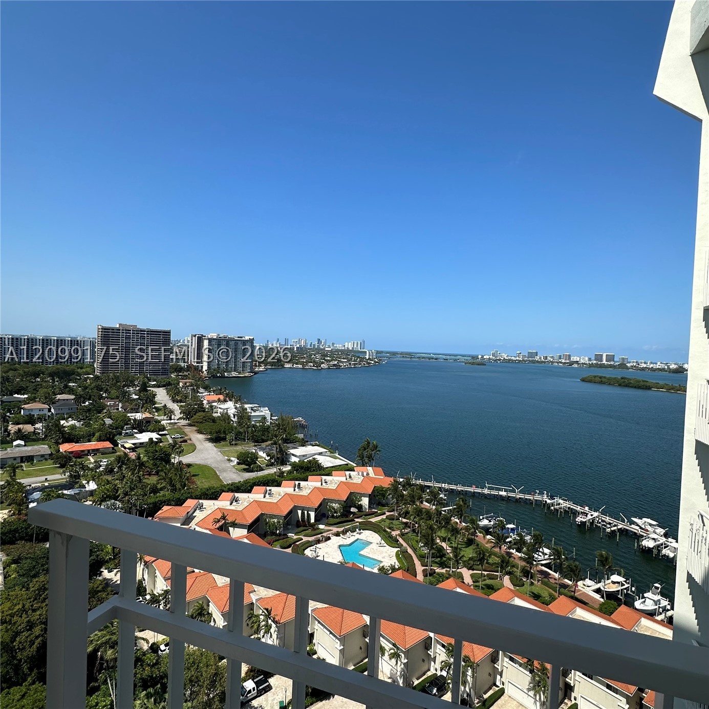 4000 Towerside Ter #2107