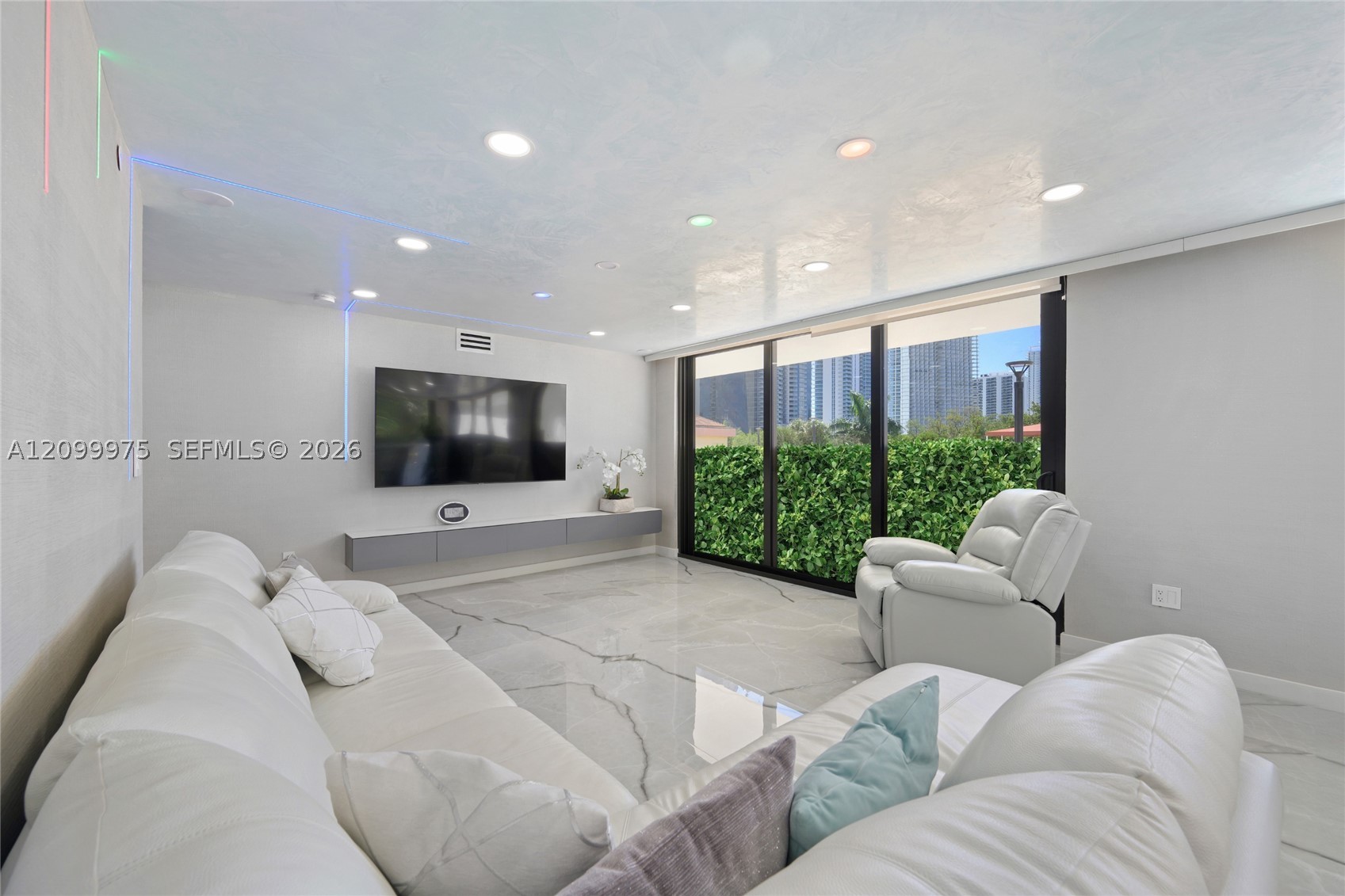 image Winston Towers 6009