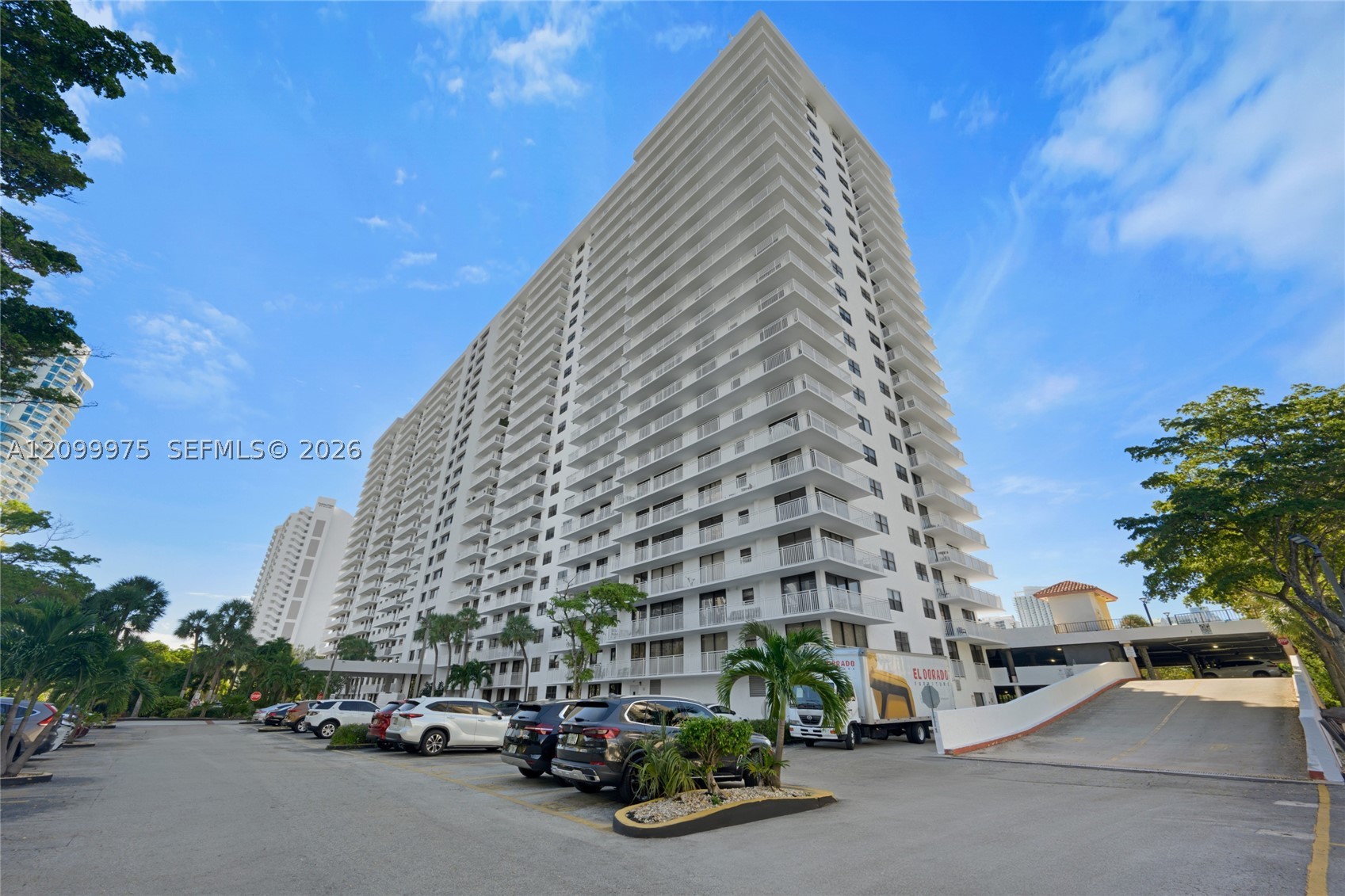 image Winston Towers 60033