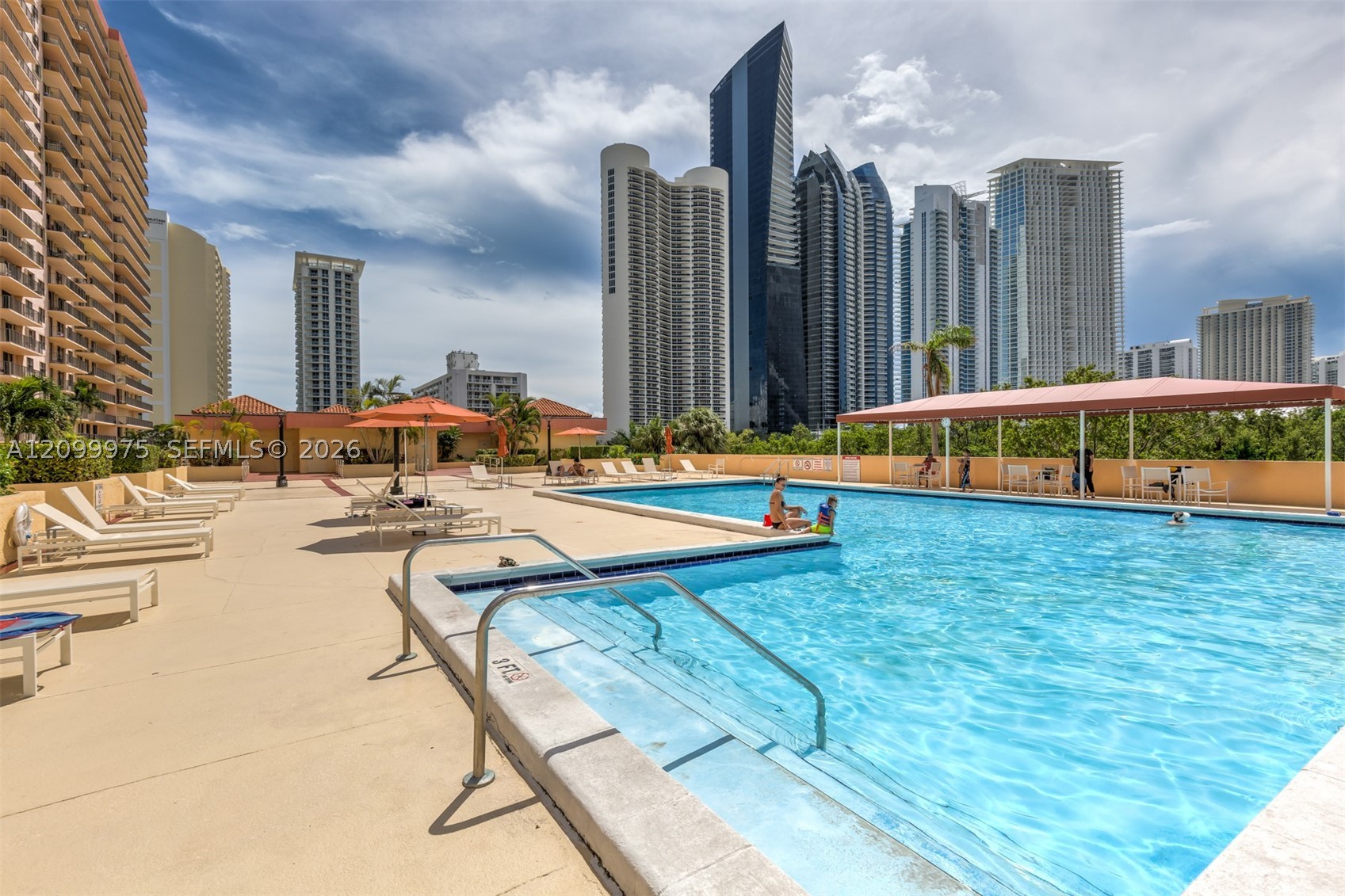 image Winston Towers 60037