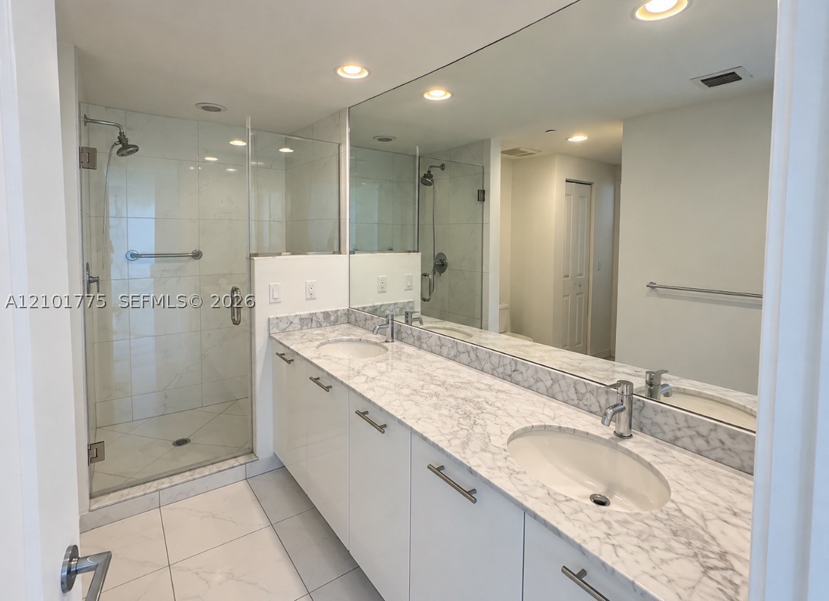 image 500 Brickell East15