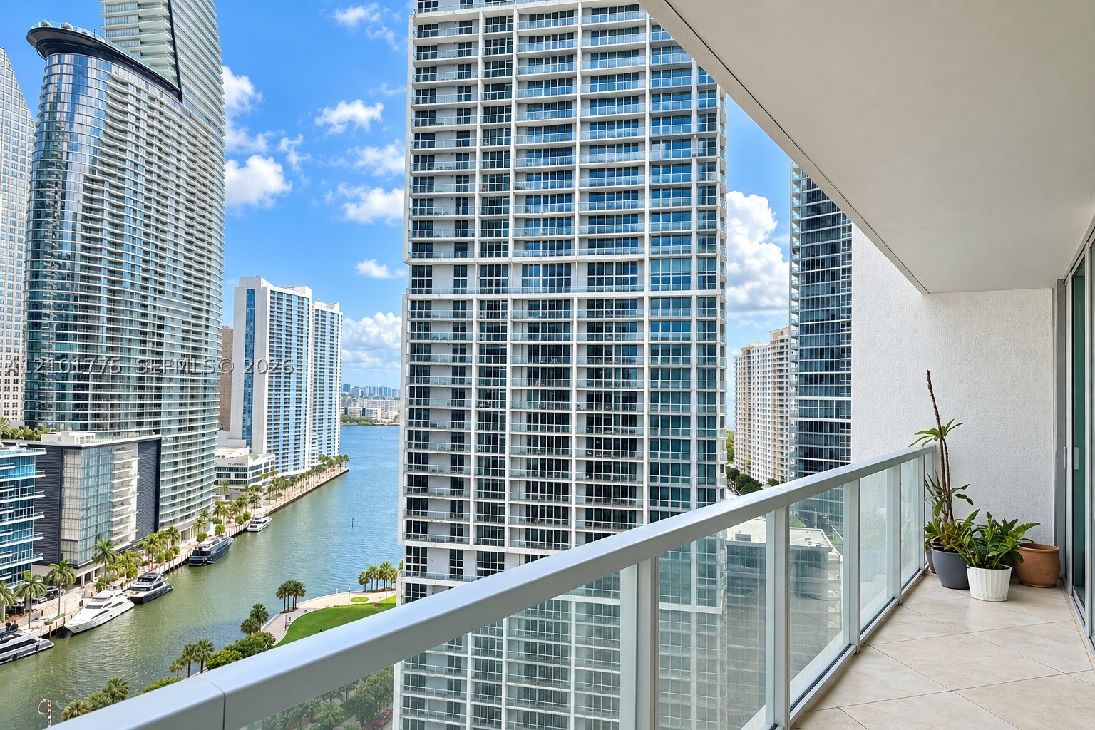 image 500 Brickell East16