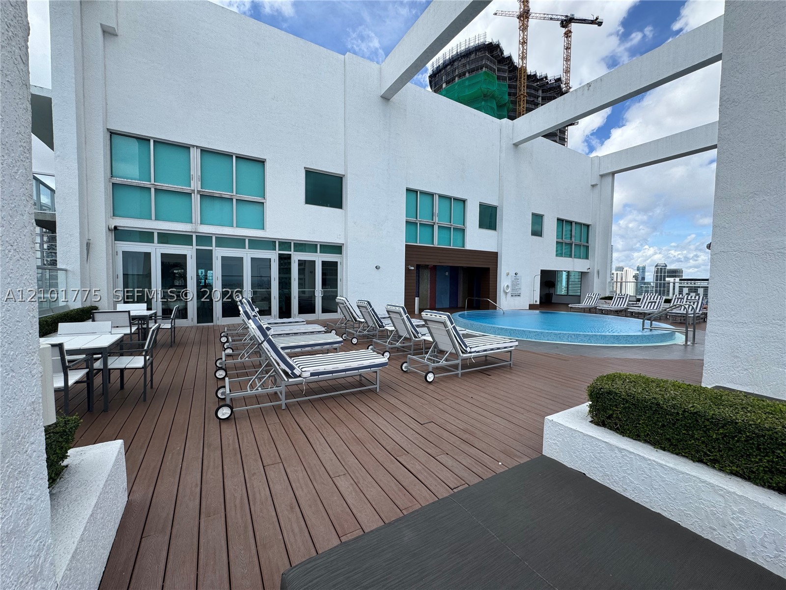 image 500 Brickell East19