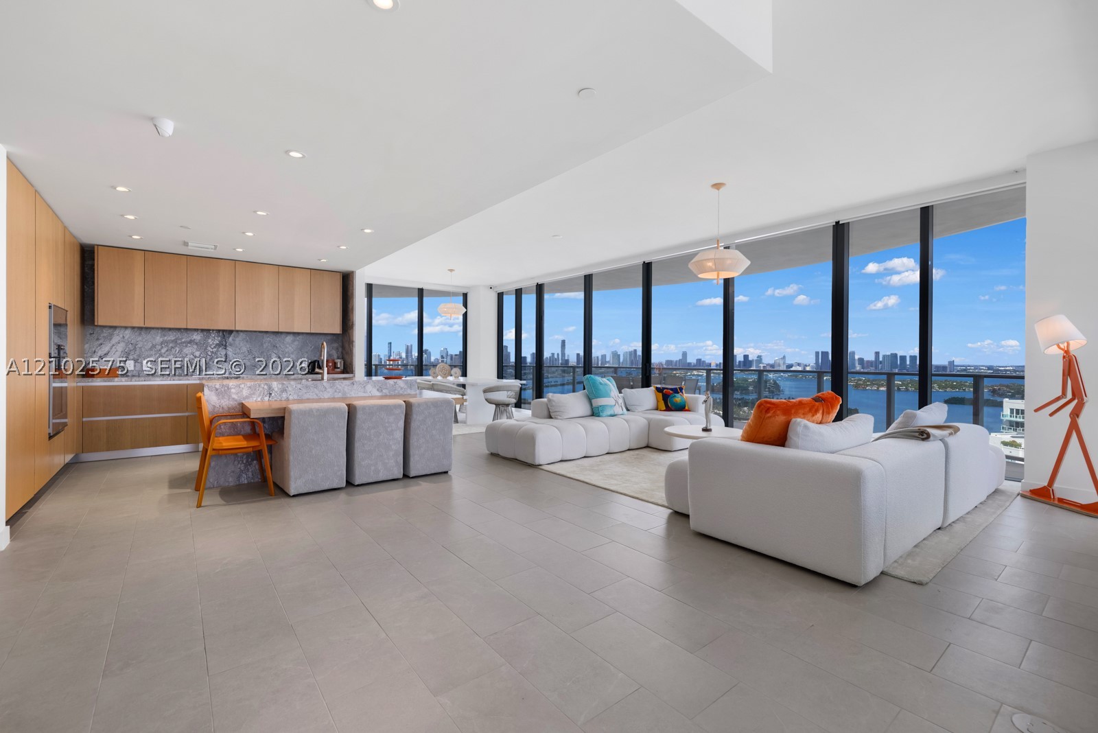 501 West Ave #3303