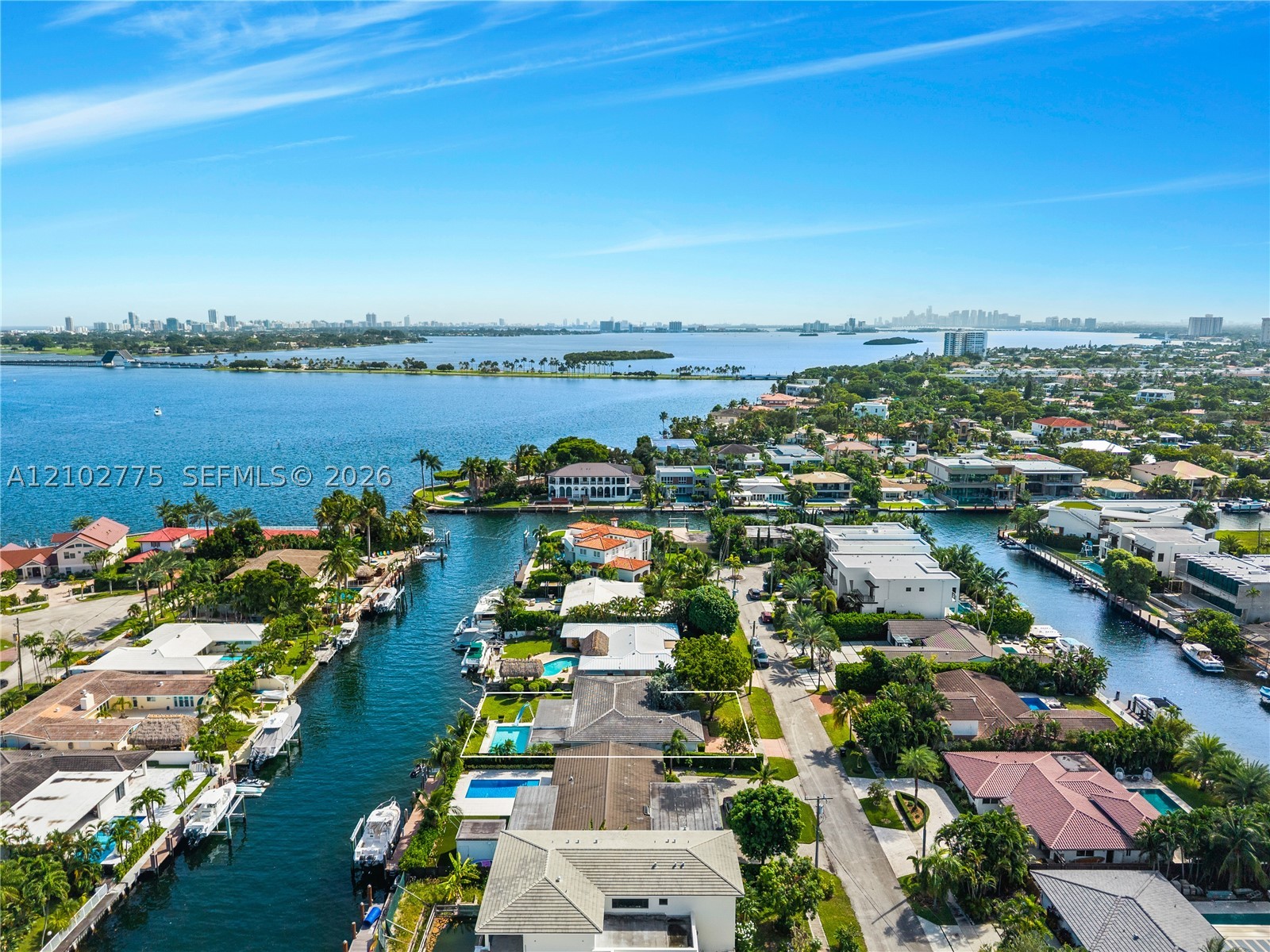 12805 Maple Rd North Miami, FL 33181