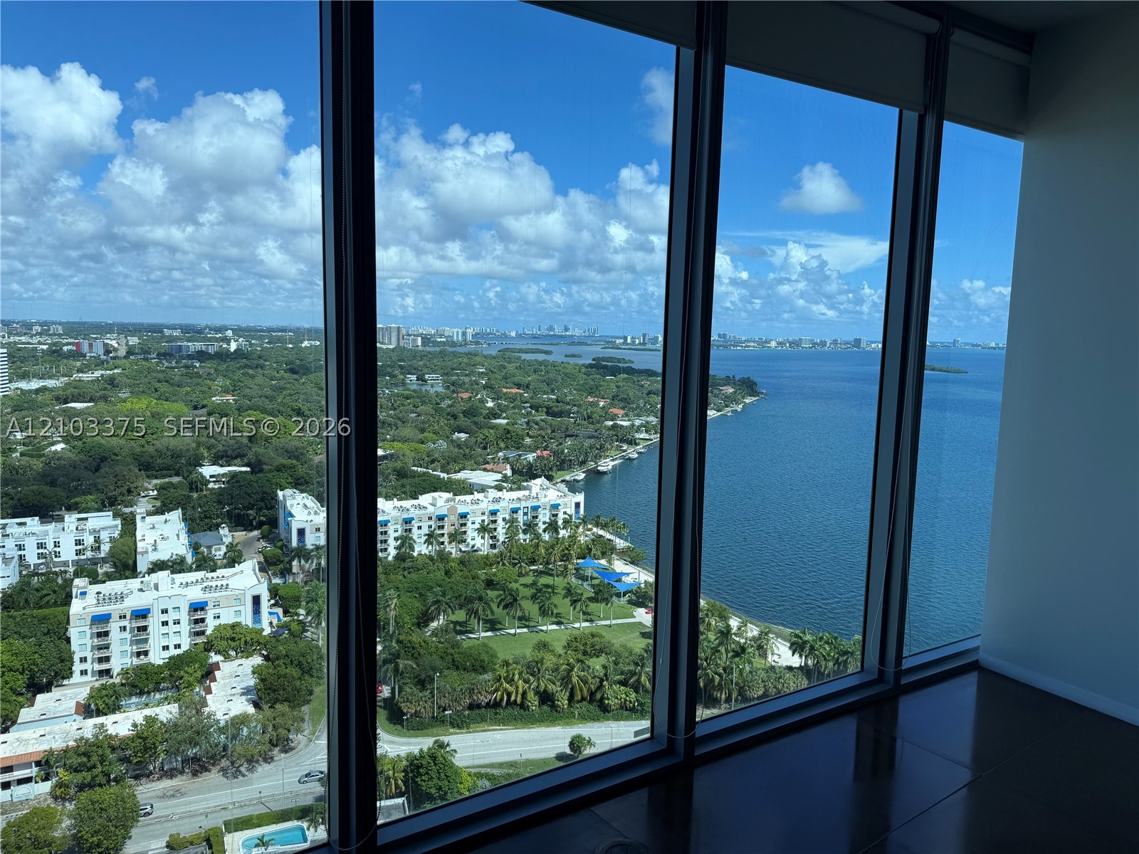 image Blue on the Bay15
