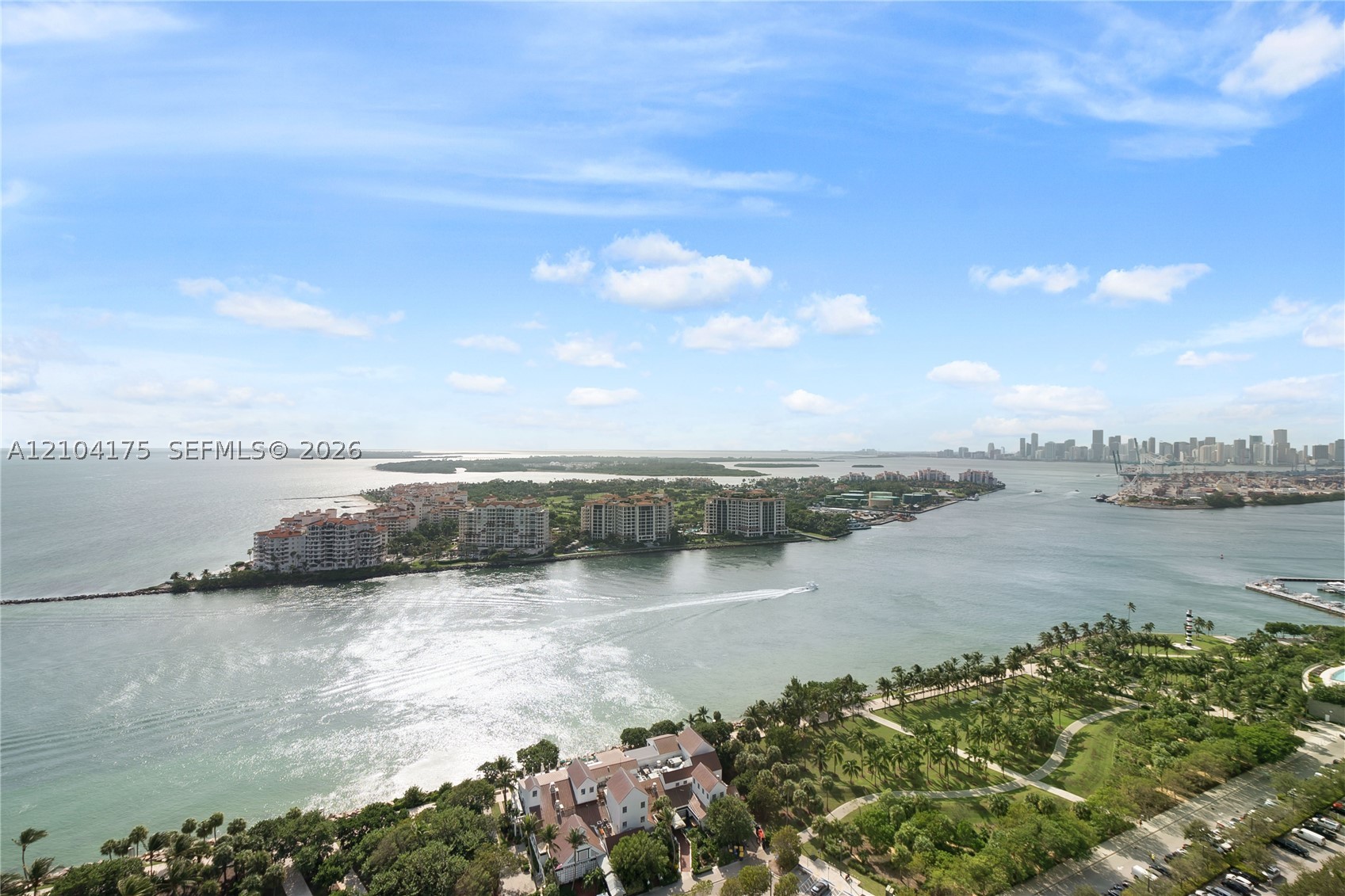 100 S Pointe Dr #2902 Miami Beach, FL 33139