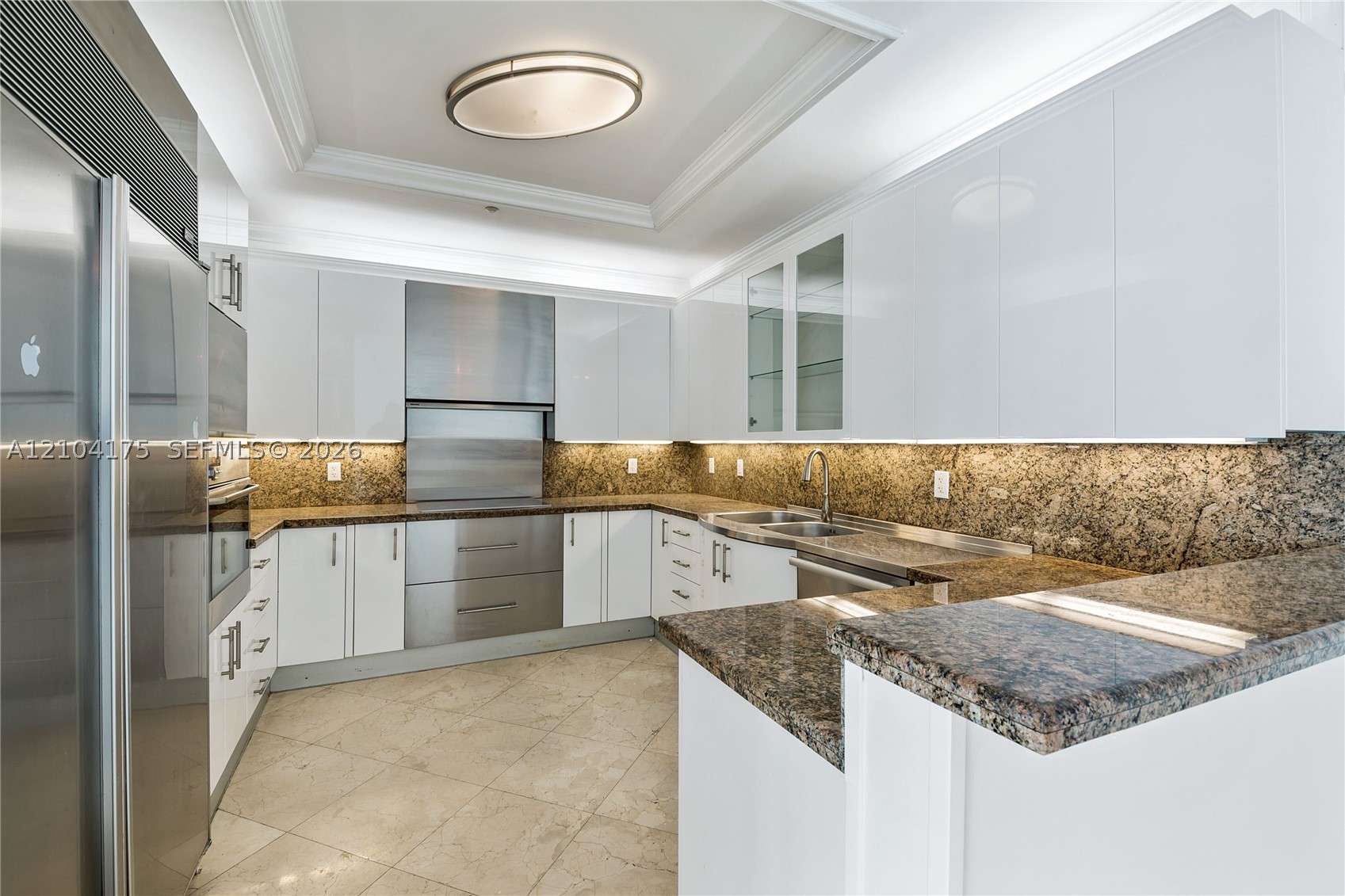100 S Pointe Dr #2902 Miami Beach, FL 33139