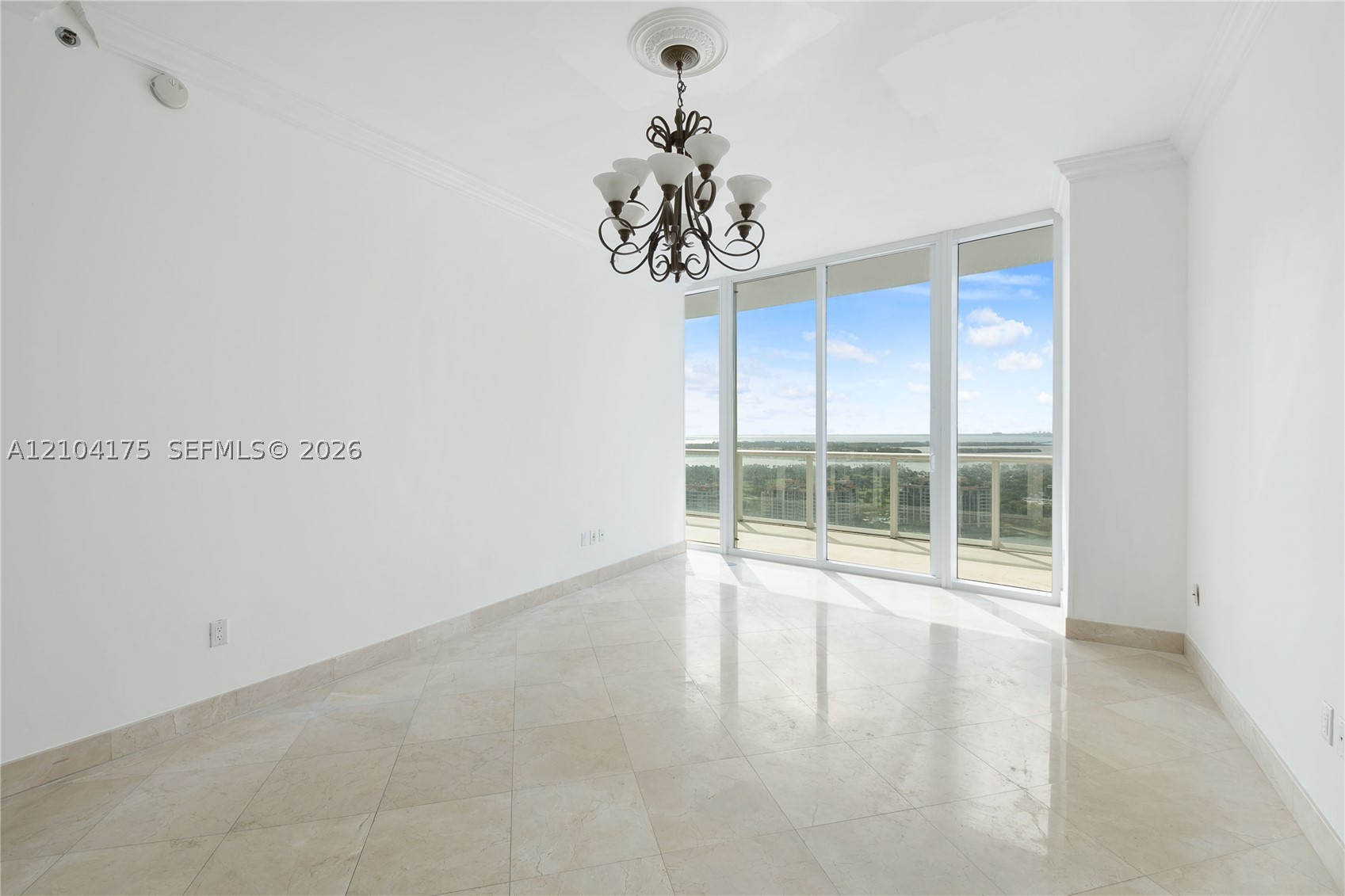 100 S Pointe Dr #2902 Miami Beach, FL 33139