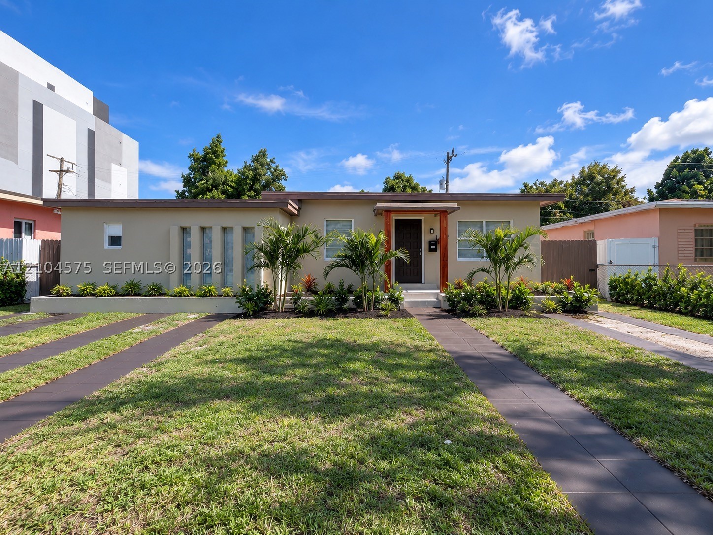 61 SW 55th Ave