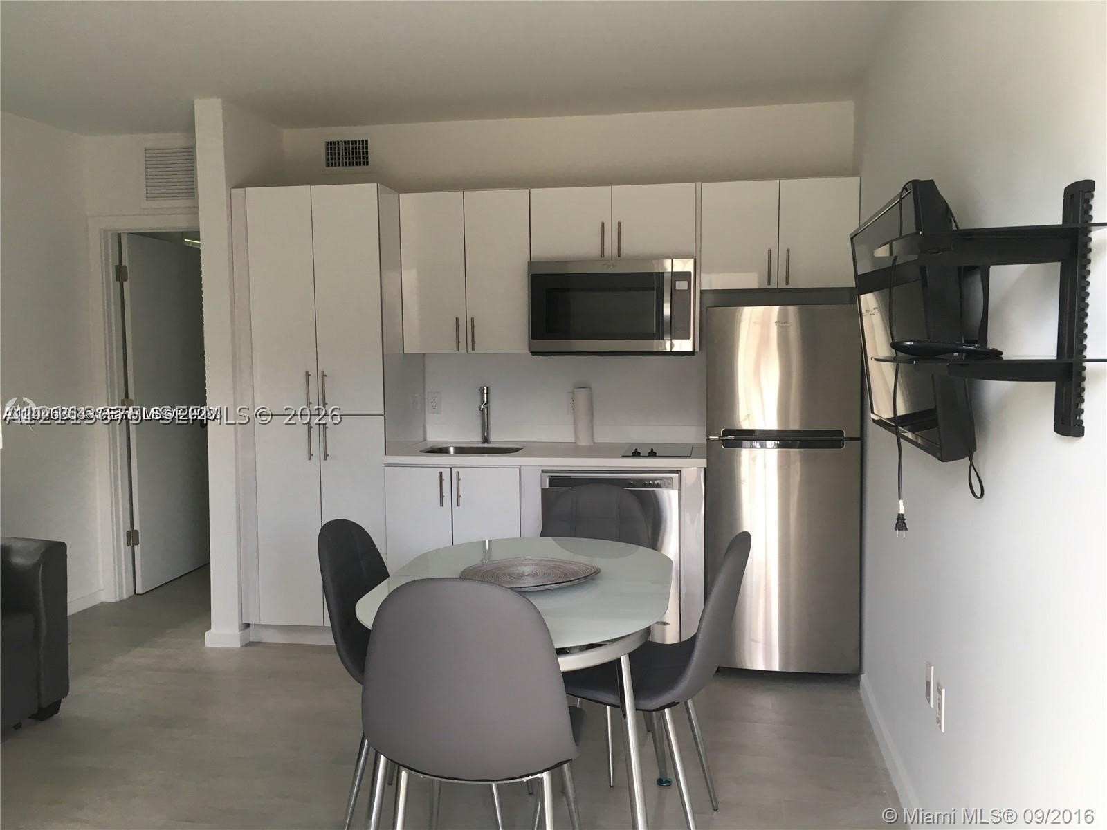 1601 Meridian Ave #110