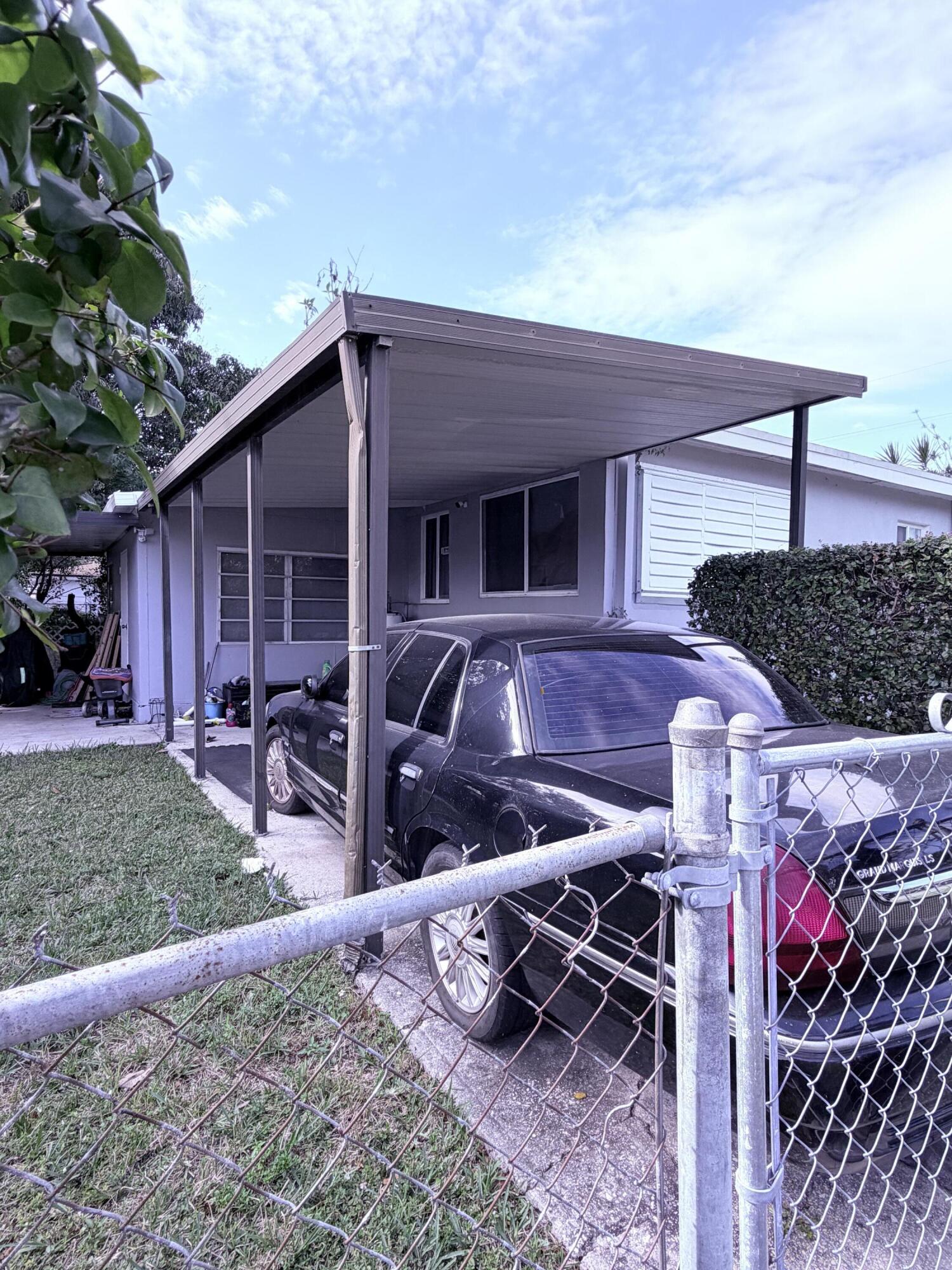 Undisclosed Address Miami, FL 33142