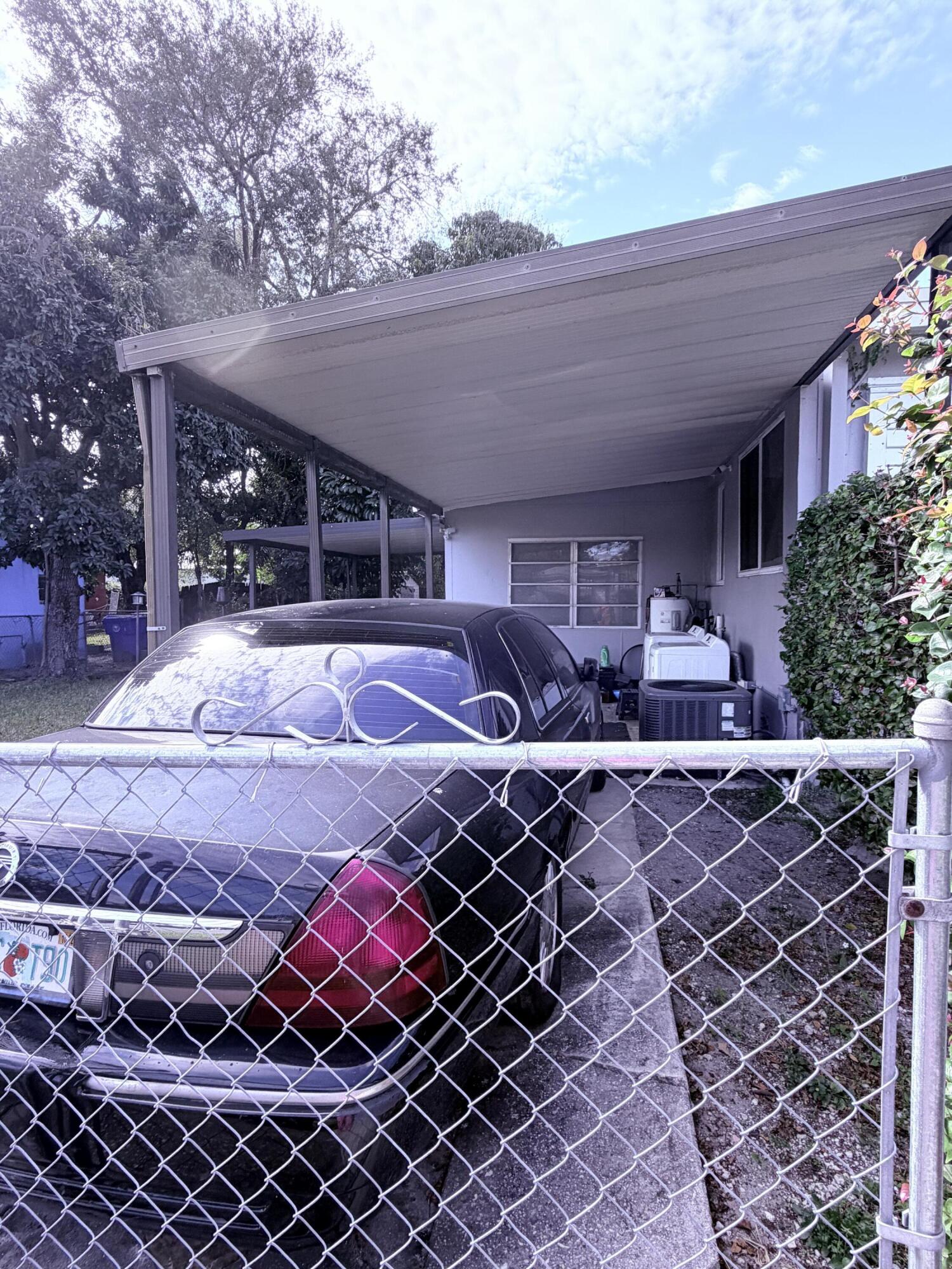 Undisclosed Address Miami, FL 33142