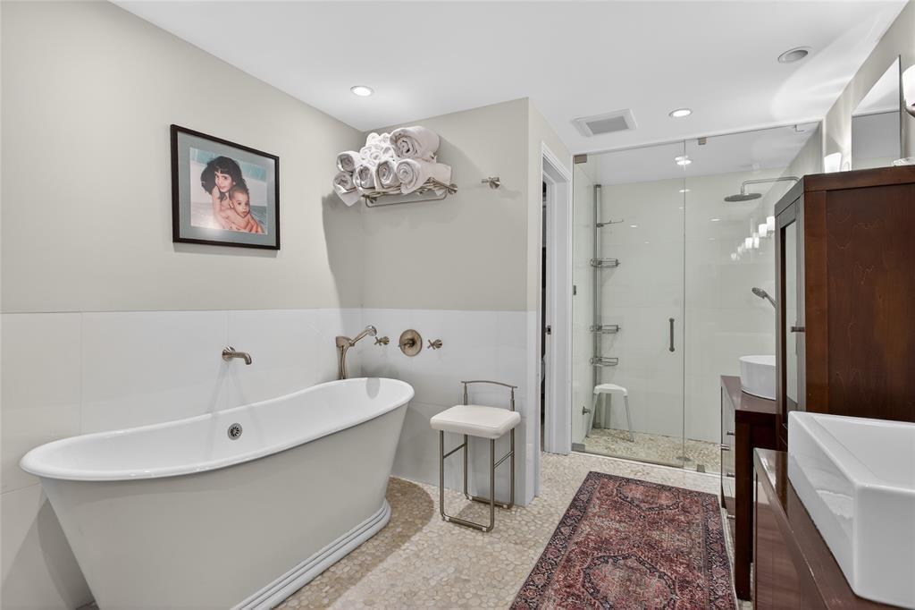 210 Washingtonia Fort Lauderdale, FL 33308