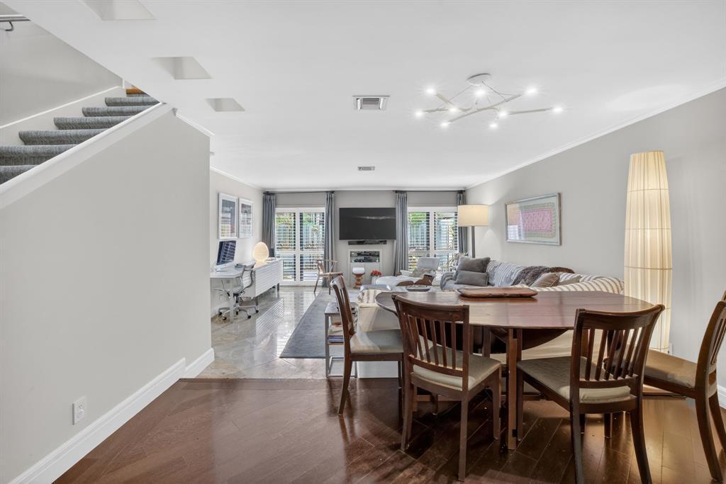 210 Washingtonia Fort Lauderdale, FL 33308