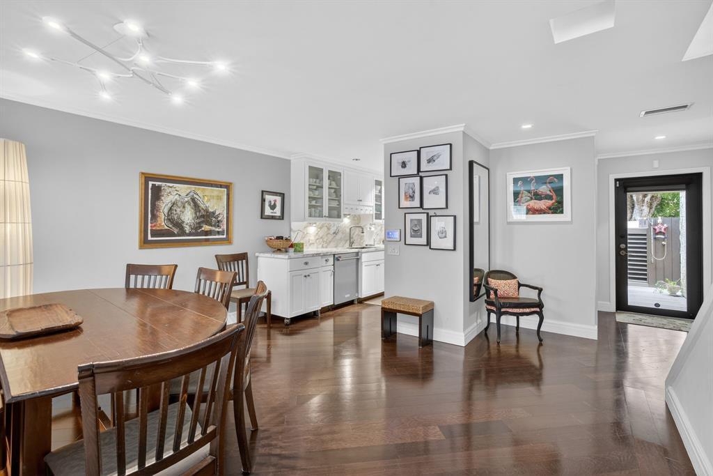 210 Washingtonia Fort Lauderdale, FL 33308