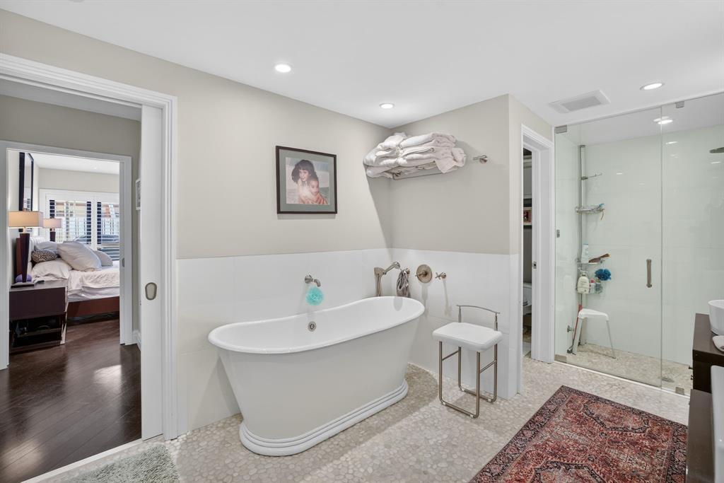 210 Washingtonia Fort Lauderdale, FL 33308