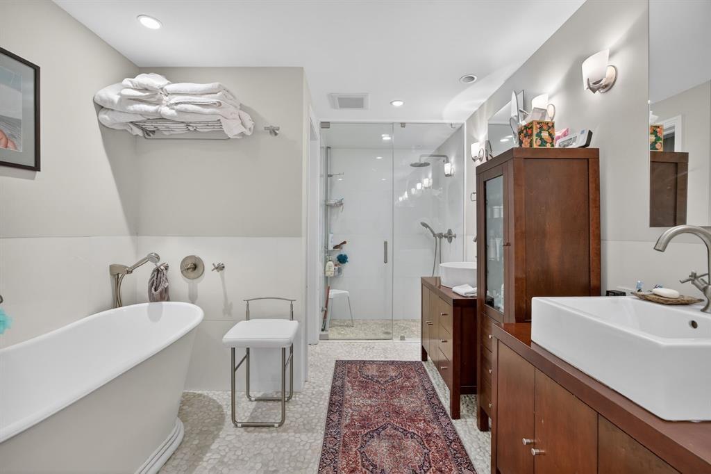 210 Washingtonia Fort Lauderdale, FL 33308