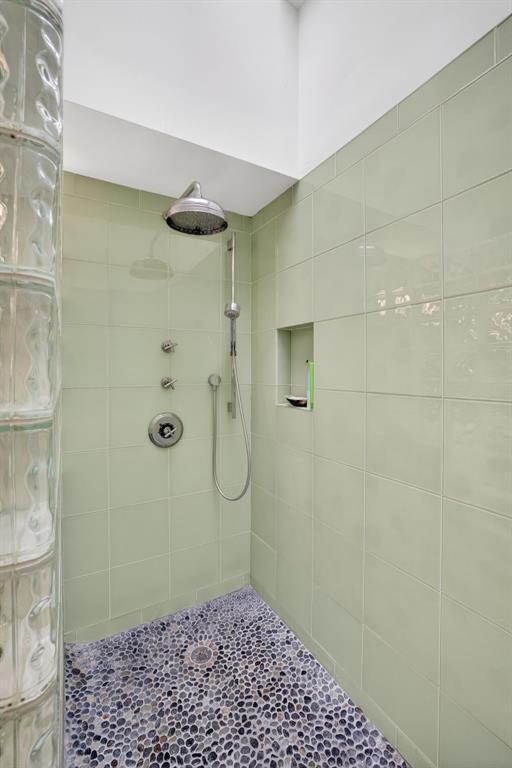 210 Washingtonia Fort Lauderdale, FL 33308