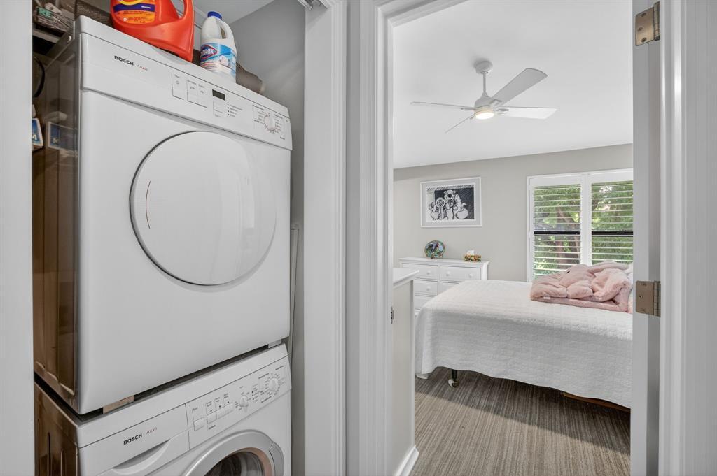 210 Washingtonia Fort Lauderdale, FL 33308