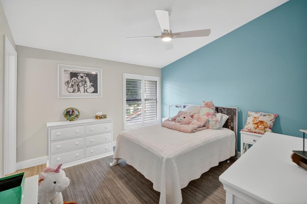 210 Washingtonia Fort Lauderdale, FL 33308