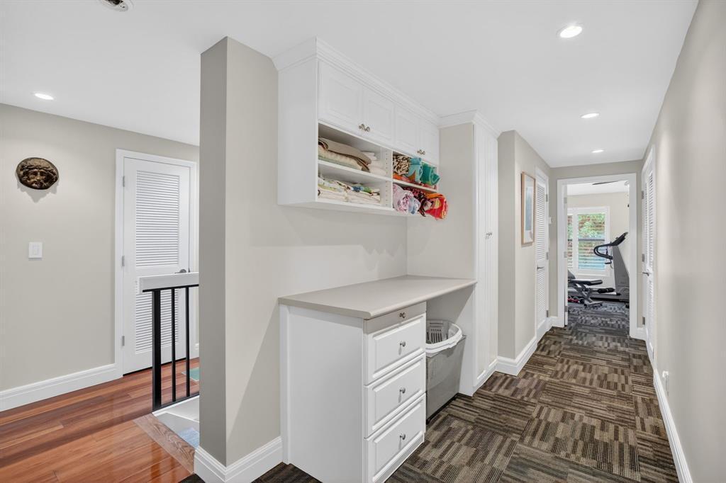 210 Washingtonia Fort Lauderdale, FL 33308