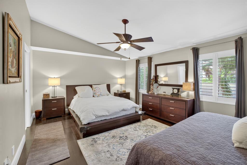 210 Washingtonia Fort Lauderdale, FL 33308