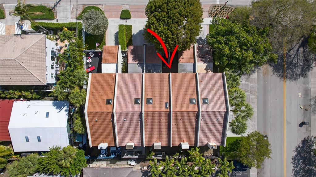 210 Washingtonia Fort Lauderdale, FL 33308