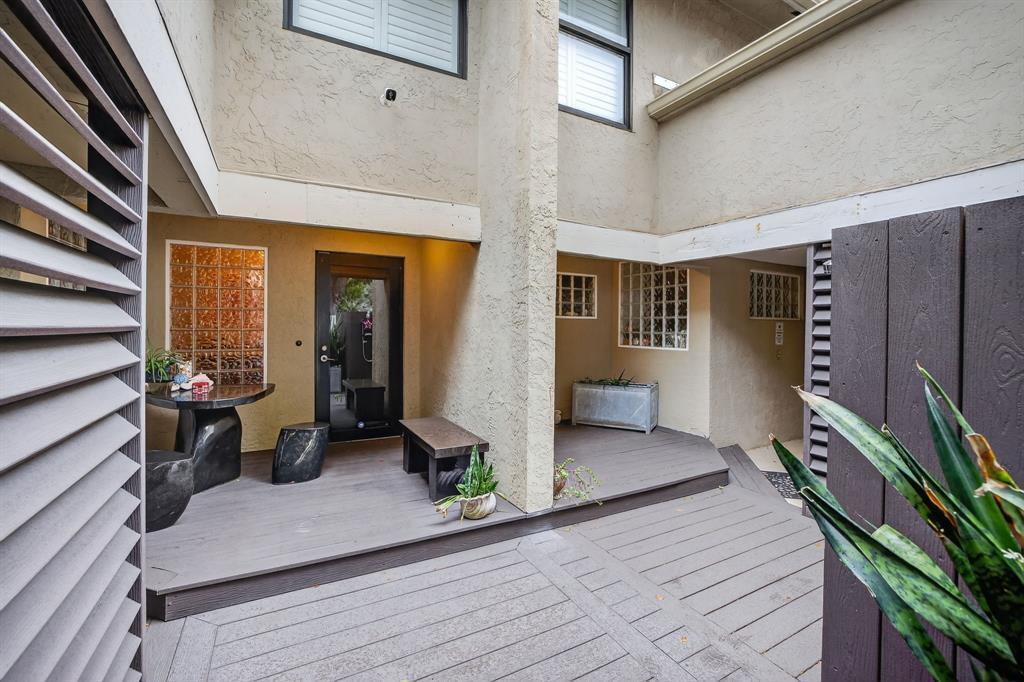 210 Washingtonia Fort Lauderdale, FL 33308