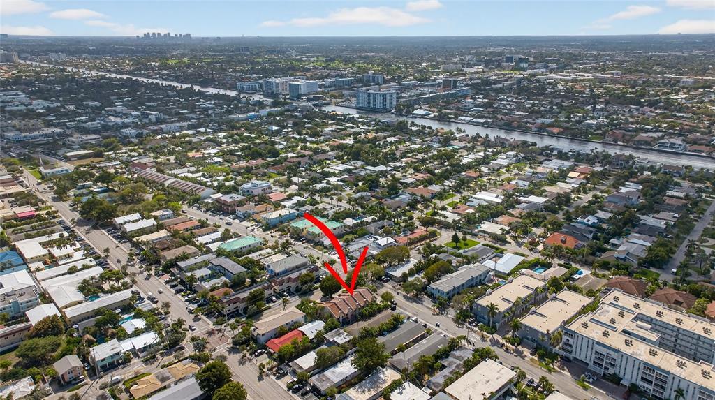 210 Washingtonia Fort Lauderdale, FL 33308