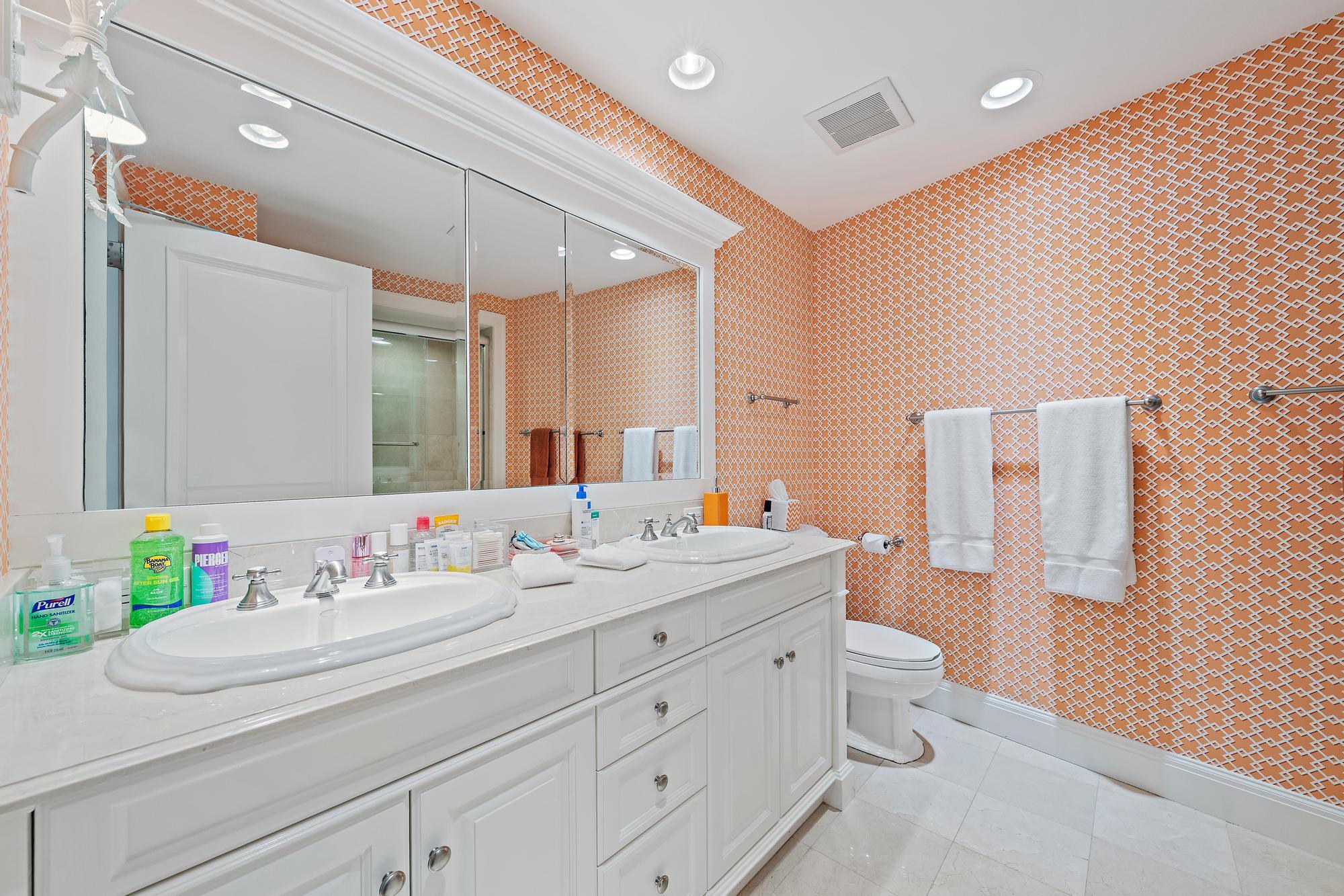 100 Royal Palm #G4 Palm Beach, FL 33480