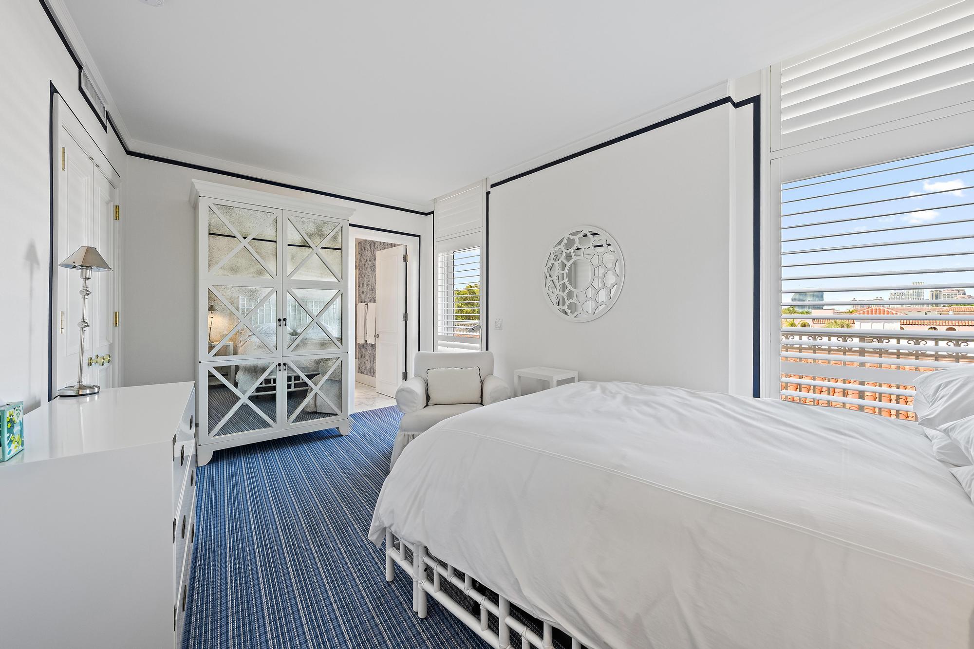 100 Royal Palm #G4 Palm Beach, FL 33480