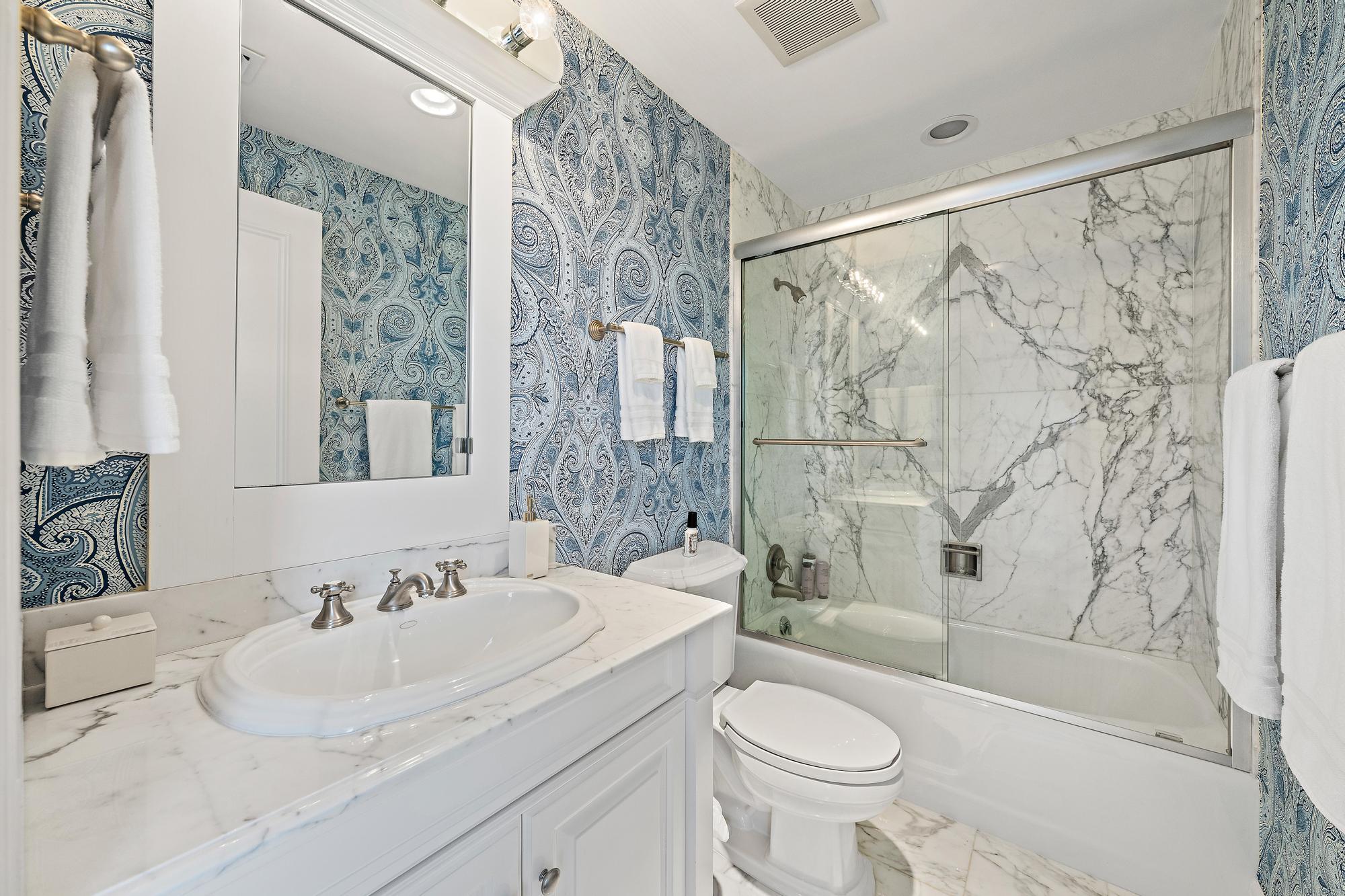 100 Royal Palm #G4 Palm Beach, FL 33480