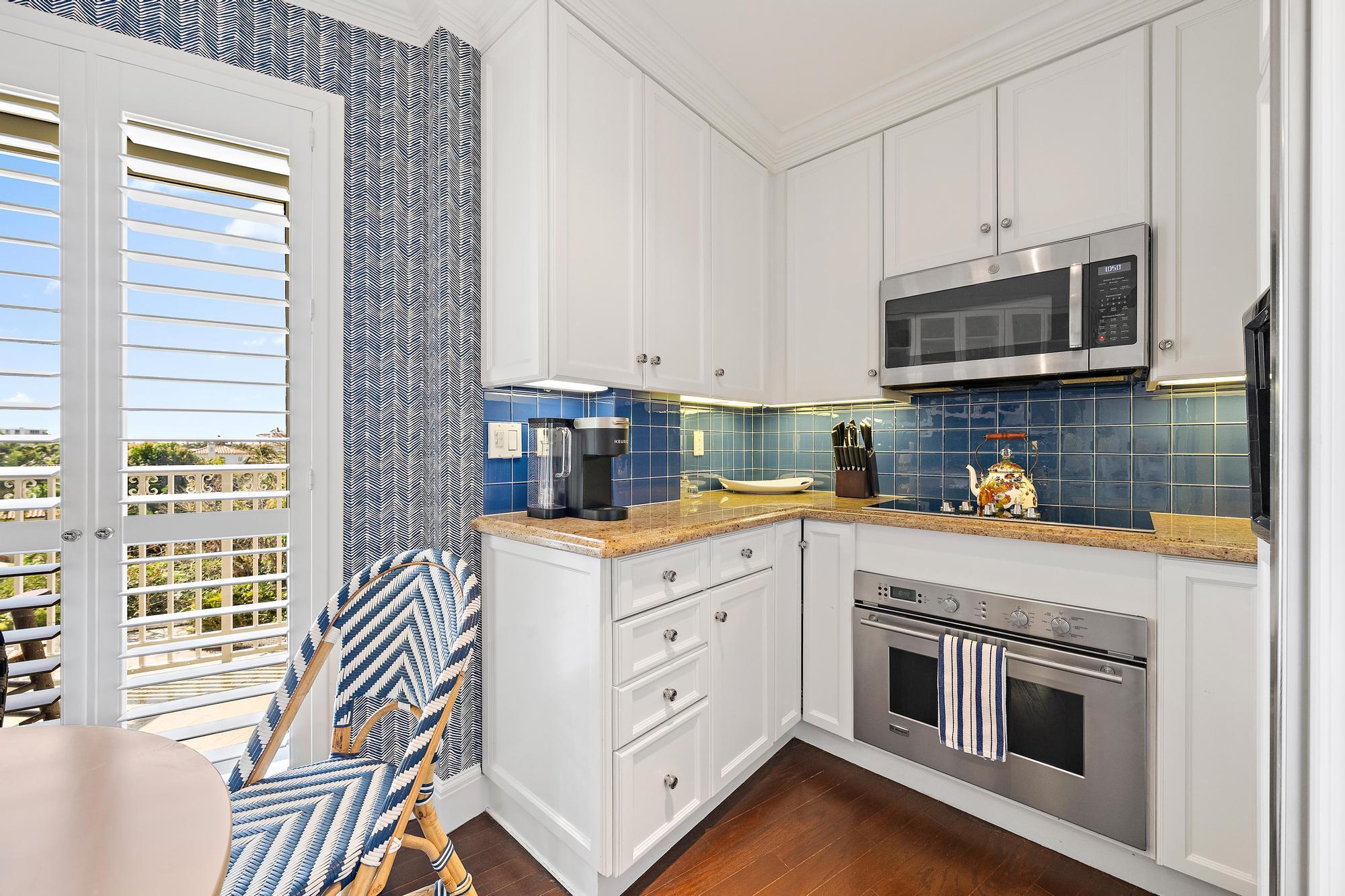 100 Royal Palm #G4 Palm Beach, FL 33480