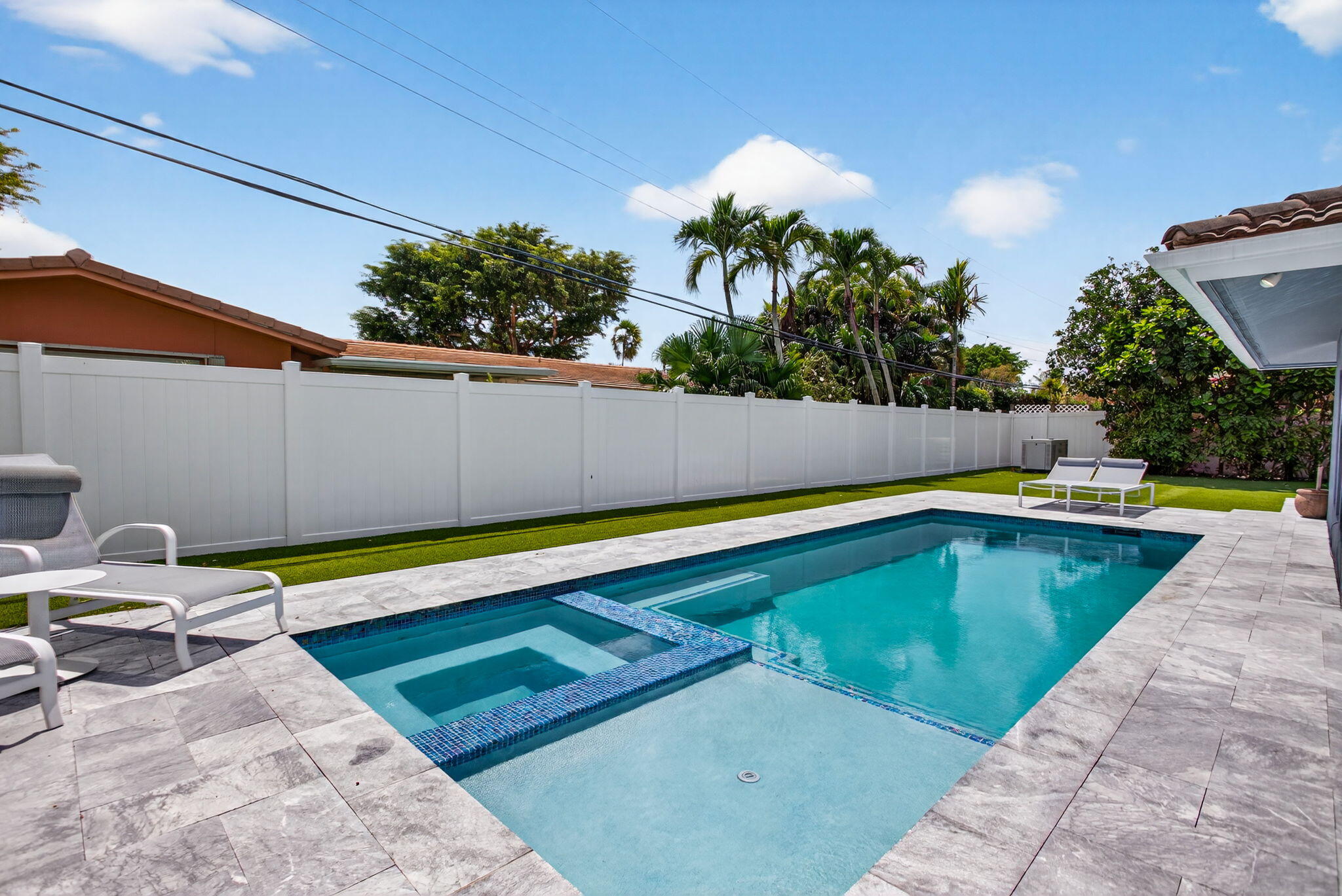 2732 NE 35th Fort Lauderdale, FL 33308