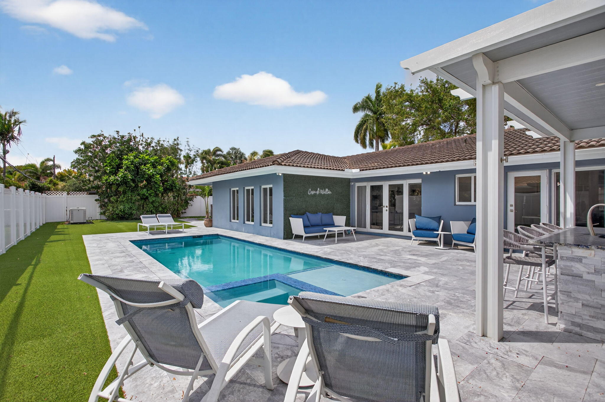 2732 NE 35th Fort Lauderdale, FL 33308