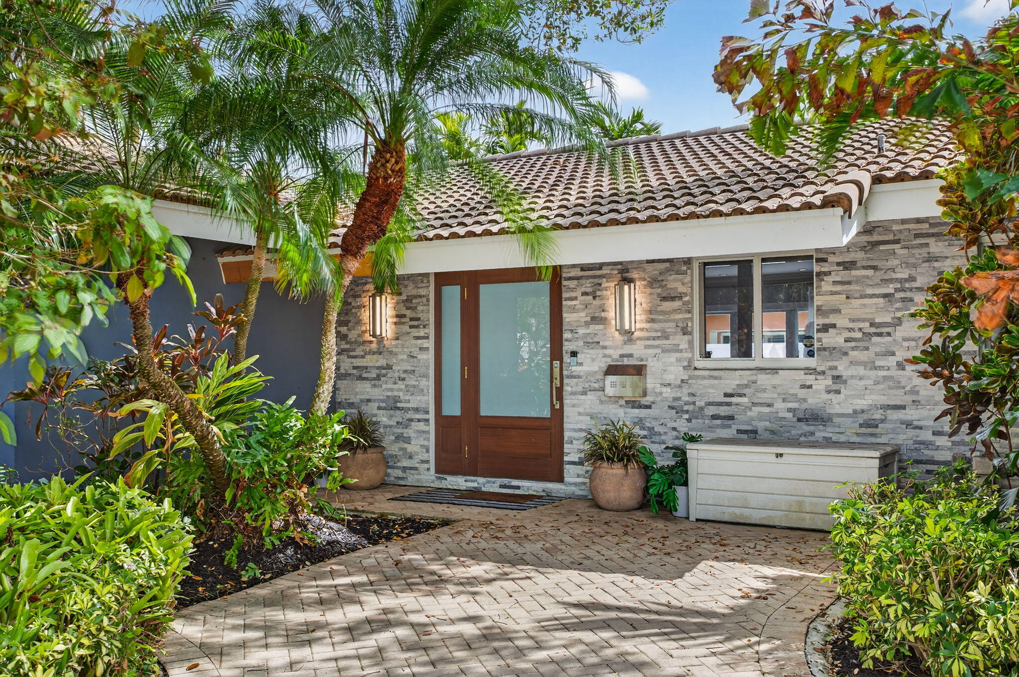 2732 NE 35th Fort Lauderdale, FL 33308