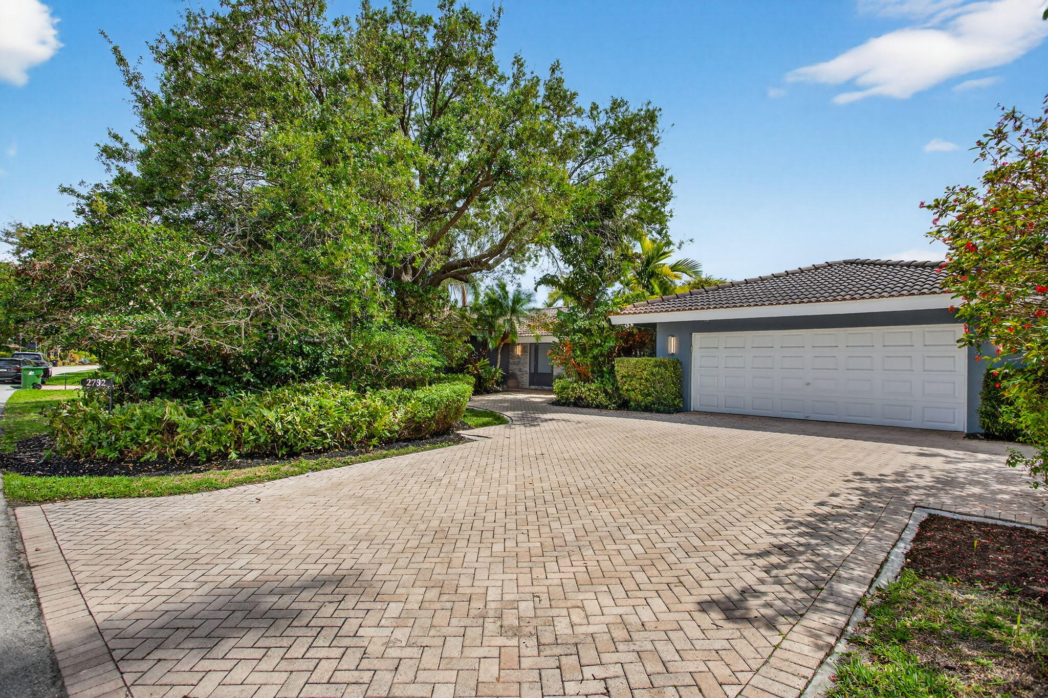 2732 NE 35th Fort Lauderdale, FL 33308