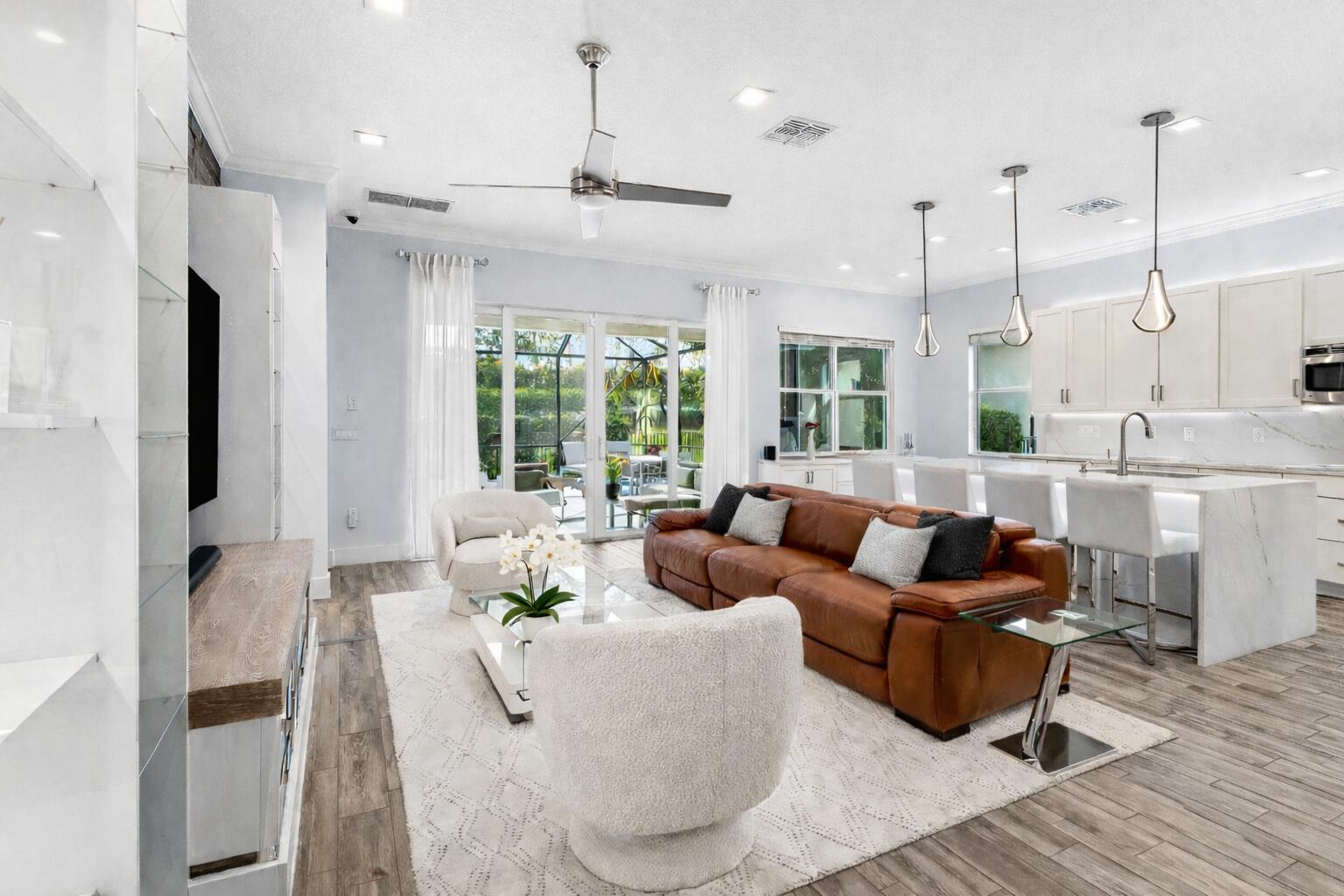 2945 Bellarosa Royal Palm Beach, FL 33411